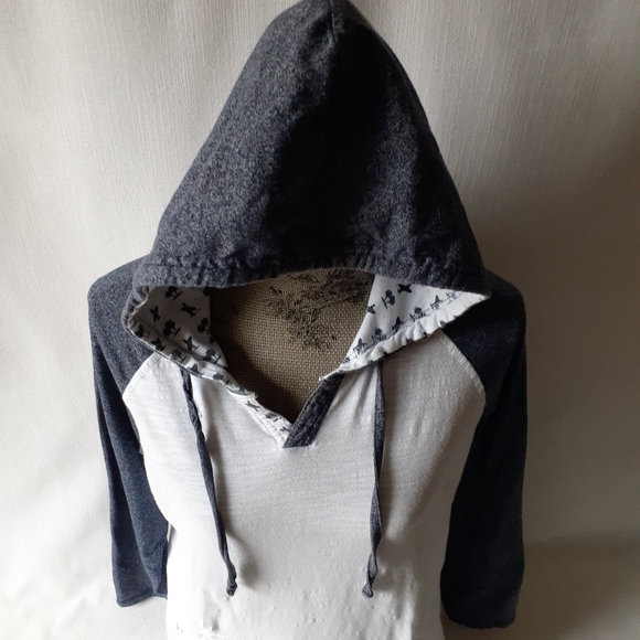 Free Planet women's gray/white pullover hoodie size M - Picture 3 of 11